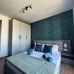 Korzo Luxury Penthouse With Pool Daire Msida