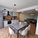 Daire Korzo Luxury Penthouse With Pool Msida