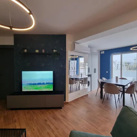 Daire Korzo Luxury Penthouse With Pool Msida