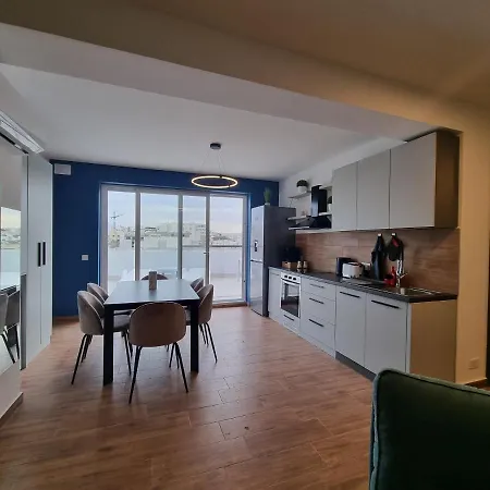 Korzo Luxury Penthouse With Pool Msida