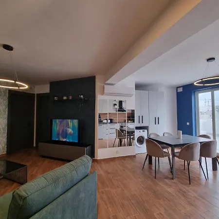 דירה Korzo Luxury Penthouse With Pool *