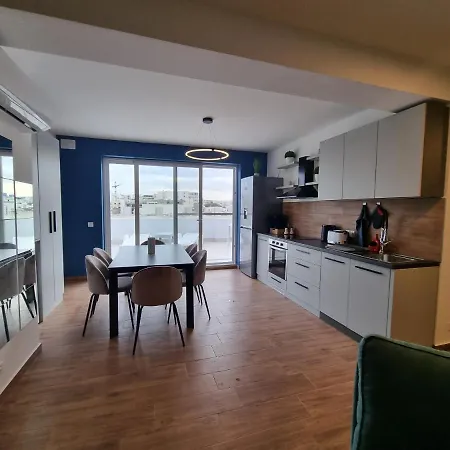 Korzo Luxury Penthouse With Pool * Msida