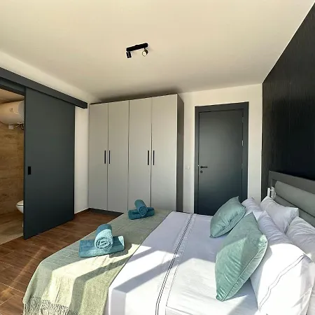 Apartment Korzo Luxury Penthouse With Pool Msida