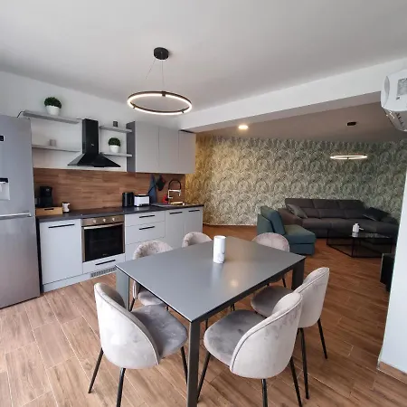 Apartment Korzo Luxury Penthouse With Pool Msida