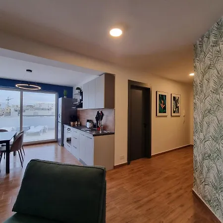 Korzo Luxury Penthouse With Pool * Msida