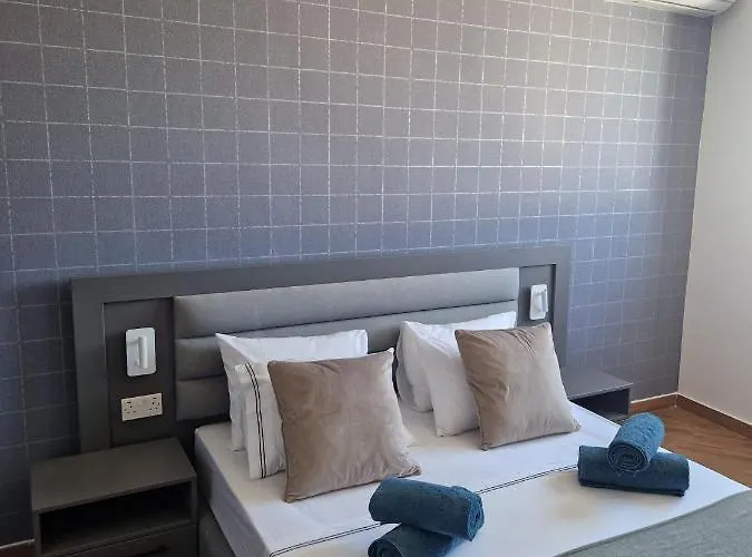 Korzo Luxury Penthouse With Pool Msida