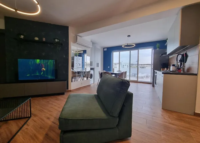 Korzo Luxury Penthouse With Pool Apartment Msida