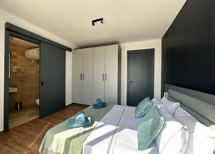 Apartment Korzo Luxury Penthouse With Pool Msida