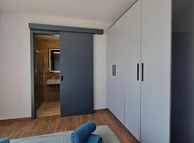 Korzo Luxury Penthouse With Pool Msida